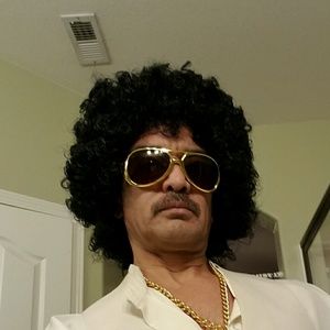 Meet your Posher, Samuel